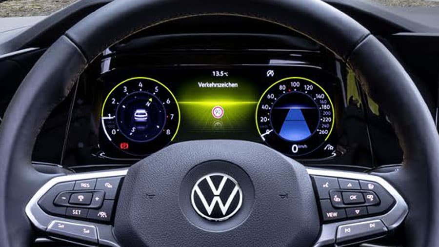 Đồng hồ trung tâm Digital Cockpit hỗ trợ hiển thị thông tin rõ ràng và